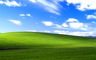 bliss by Charles “Chuck” O’Rear windows XP